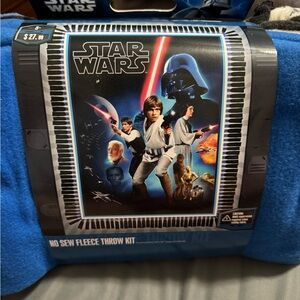Star Wars Blue and Black Fleece Throw Kit